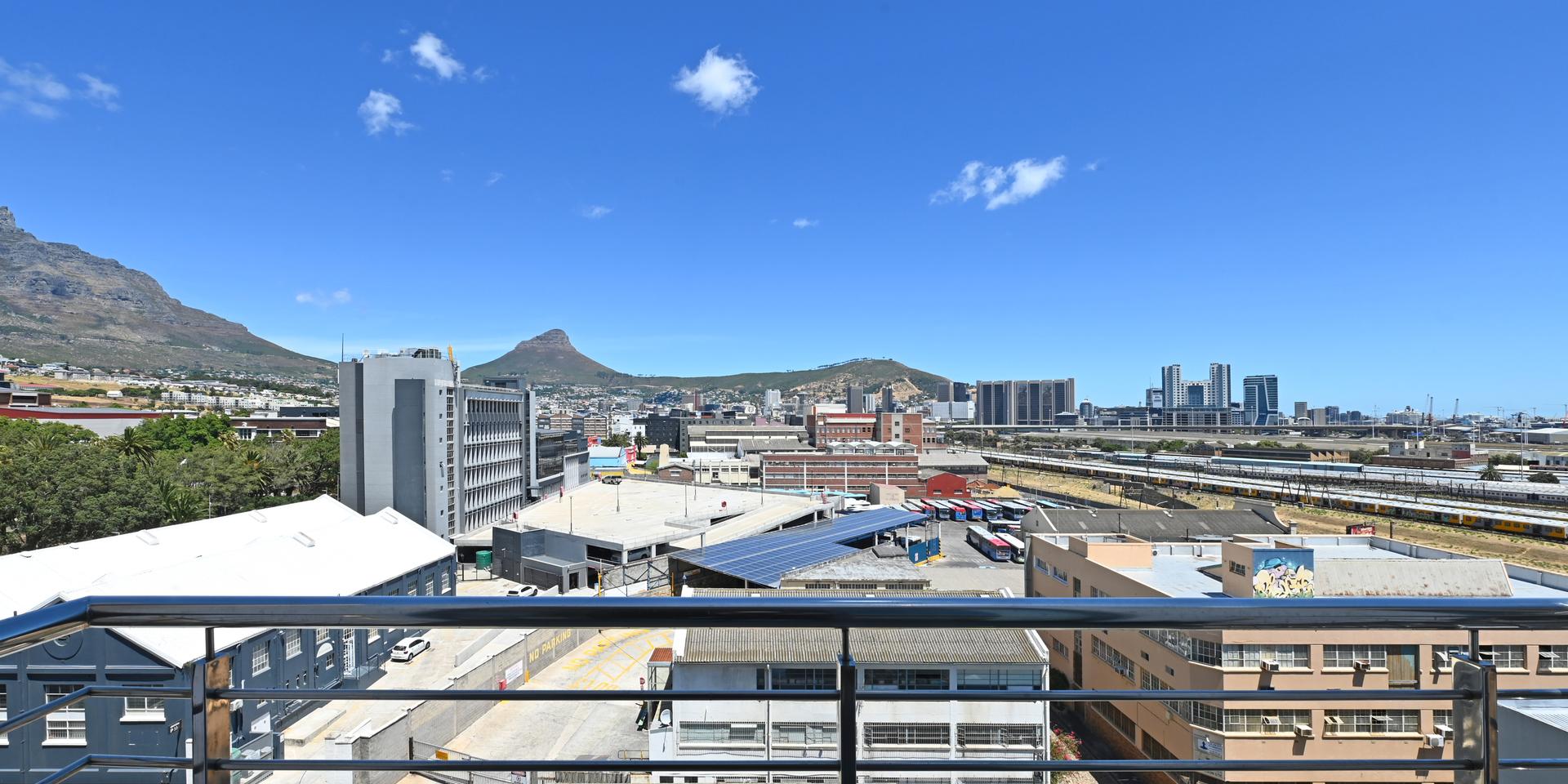 Image 2 of 6