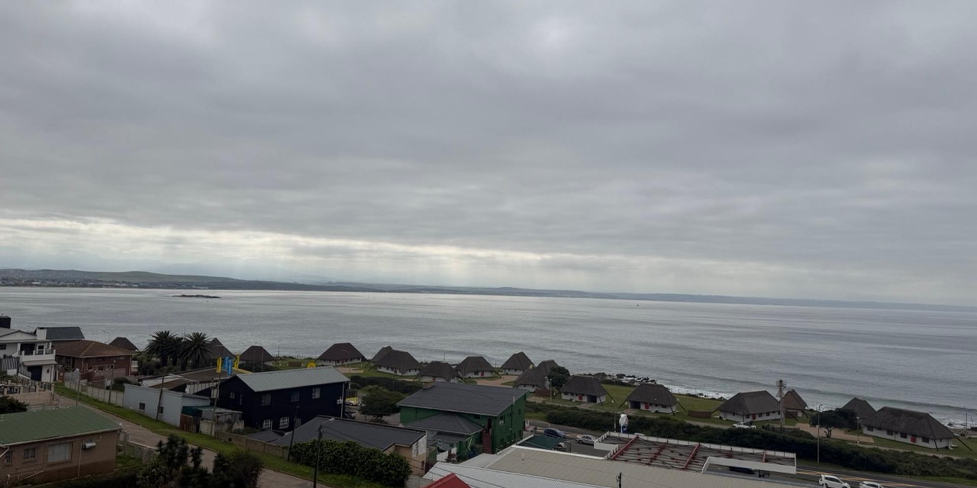 Image 2 of 6