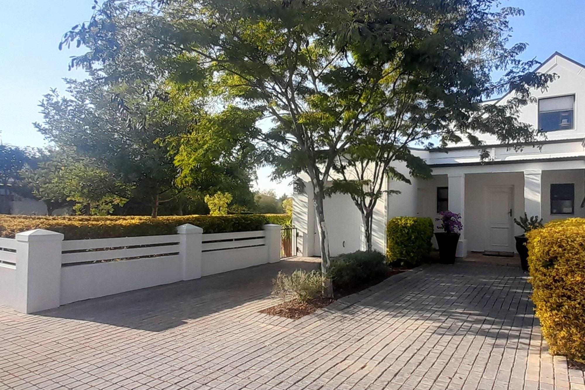 Image 4 of 6