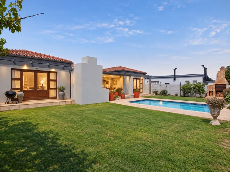 Main property image