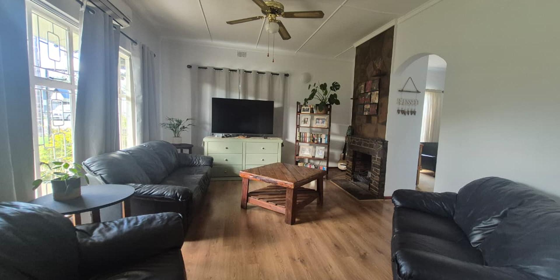 Image 3 of 6