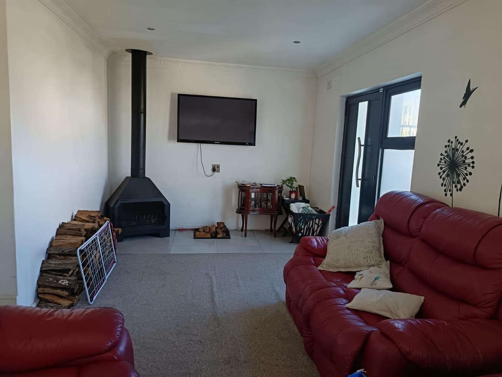 Image 5 of 6
