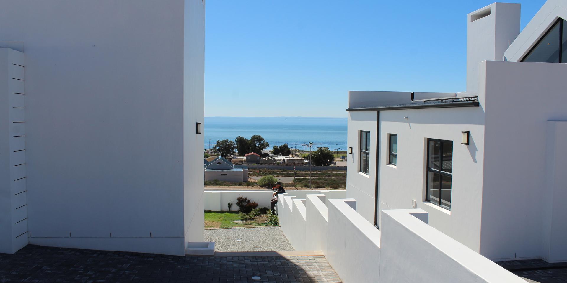 Image 5 of 6