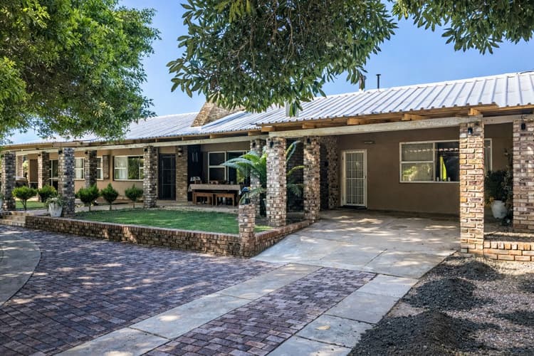 Main property image