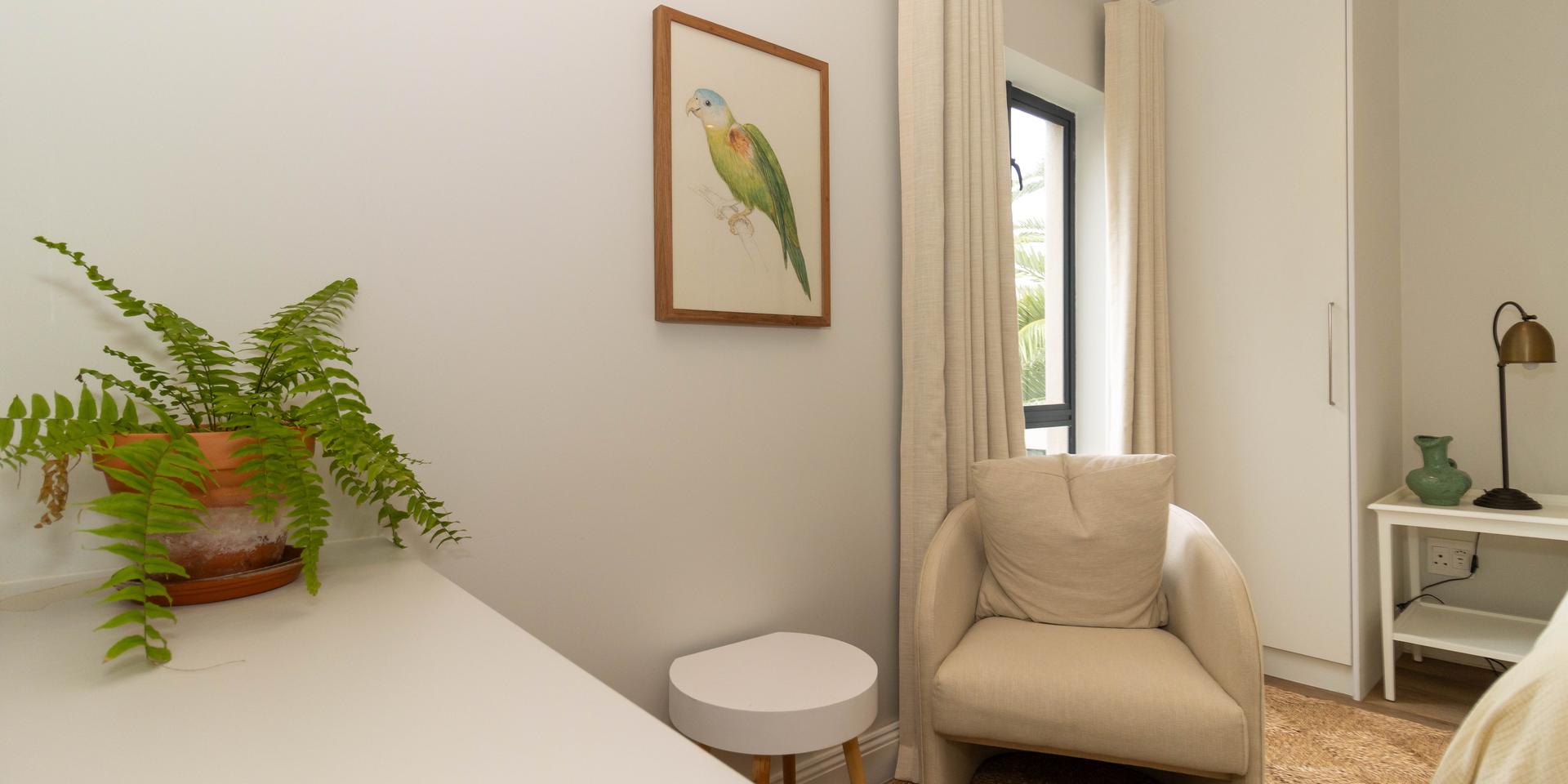 Image 2 of 6