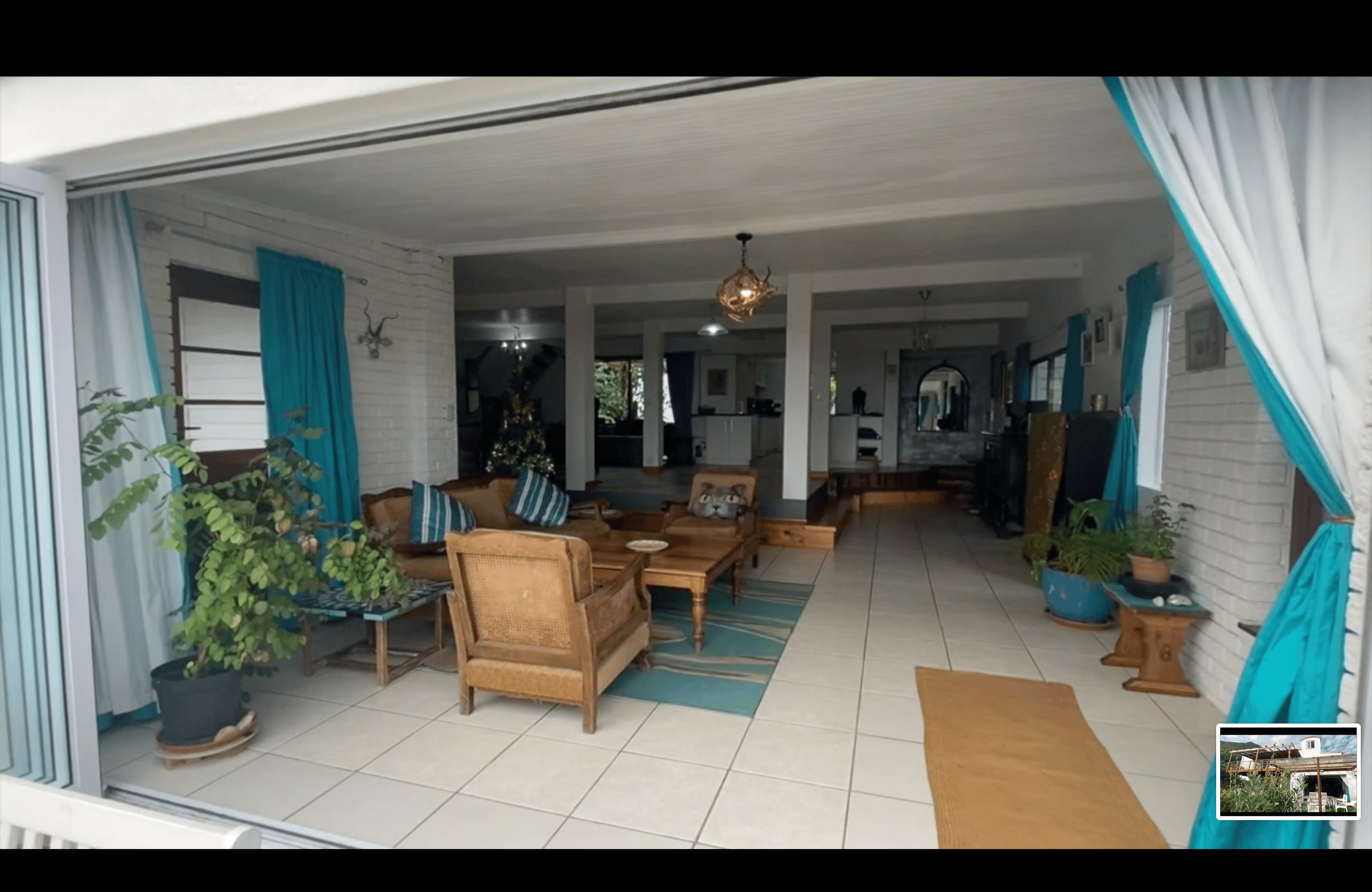 Image 2 of 6