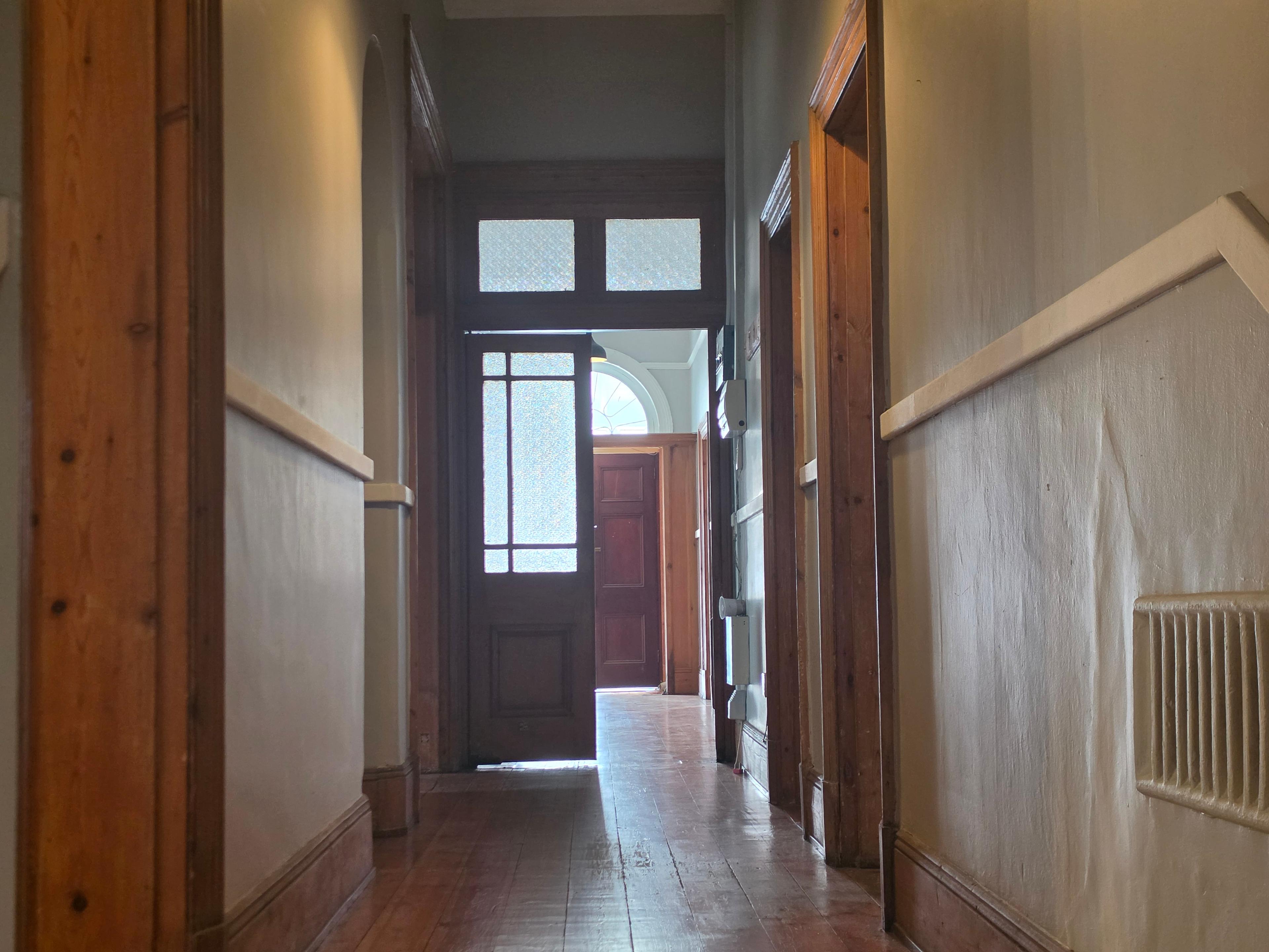 Image 2 of 6