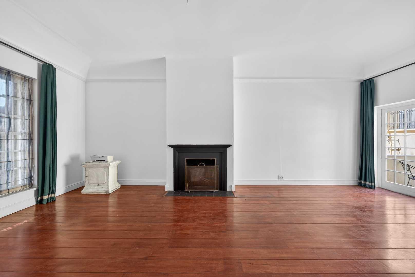 Image 5 of 6