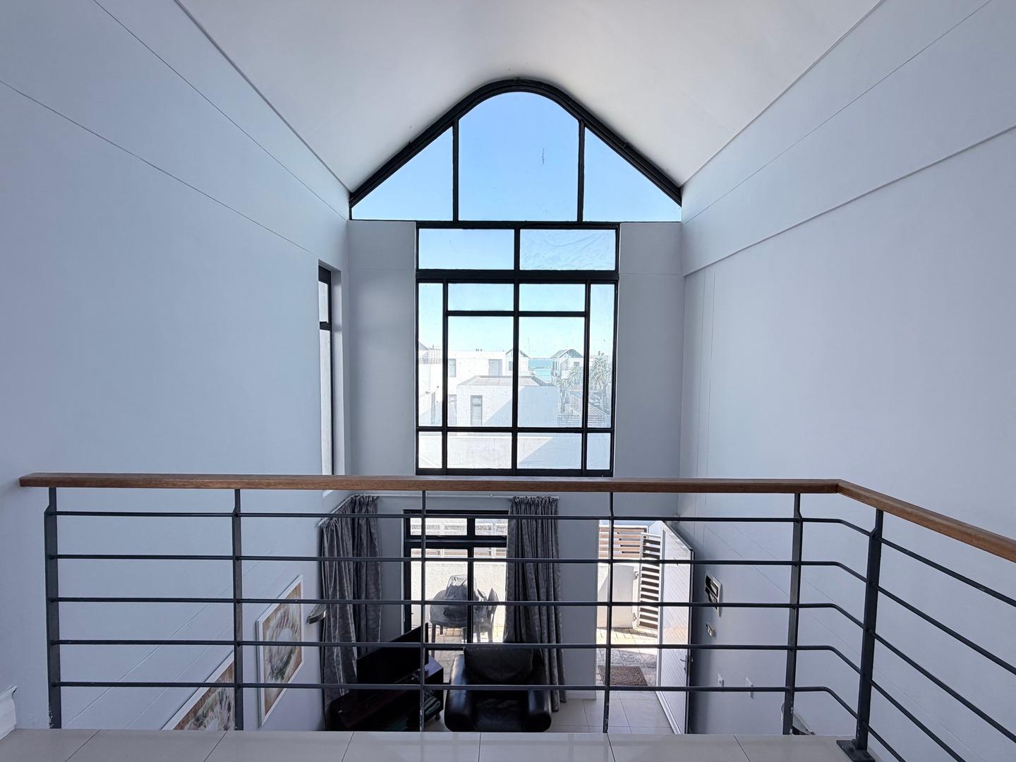Image 2 of 6