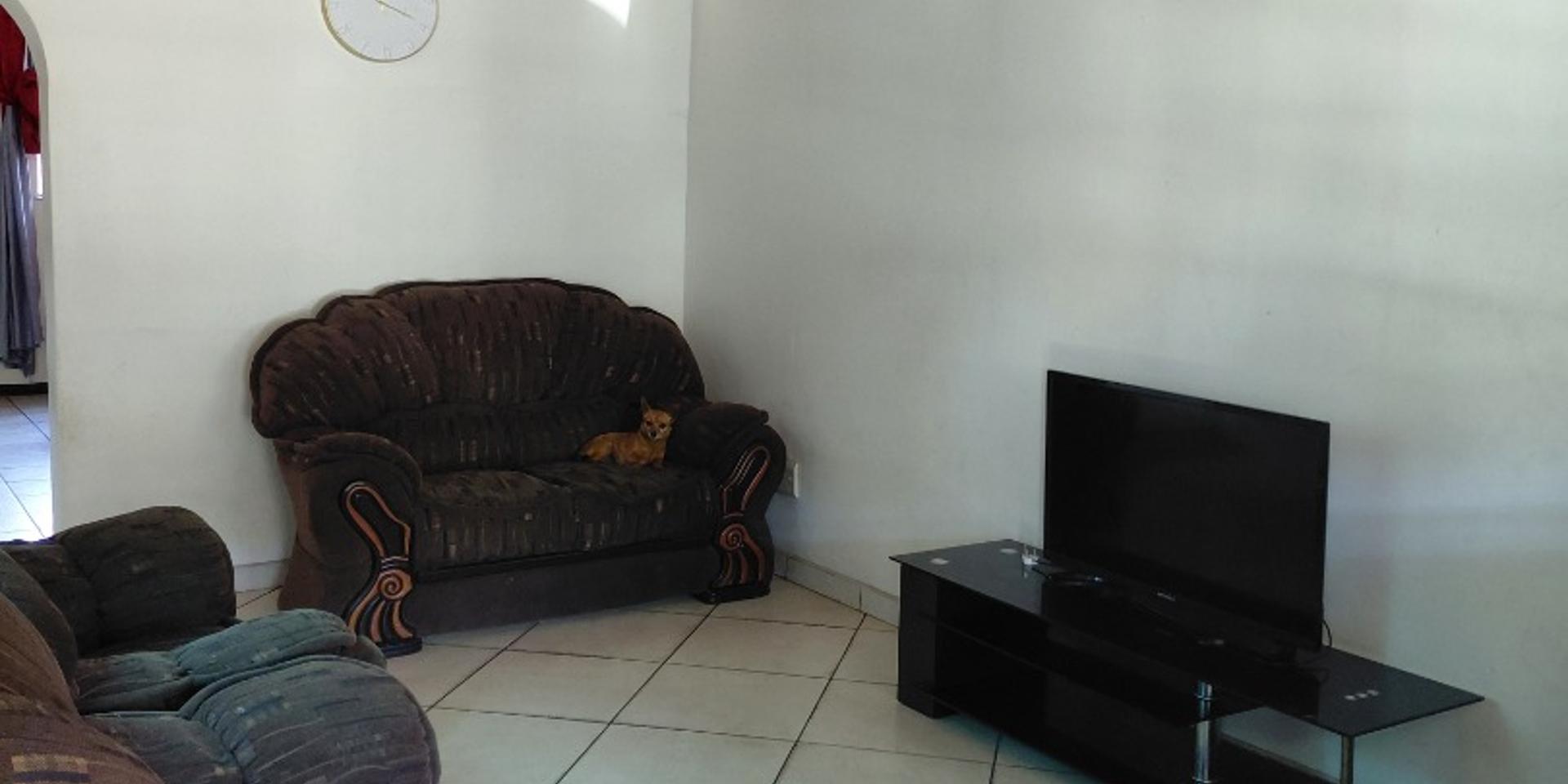 Image 4 of 6