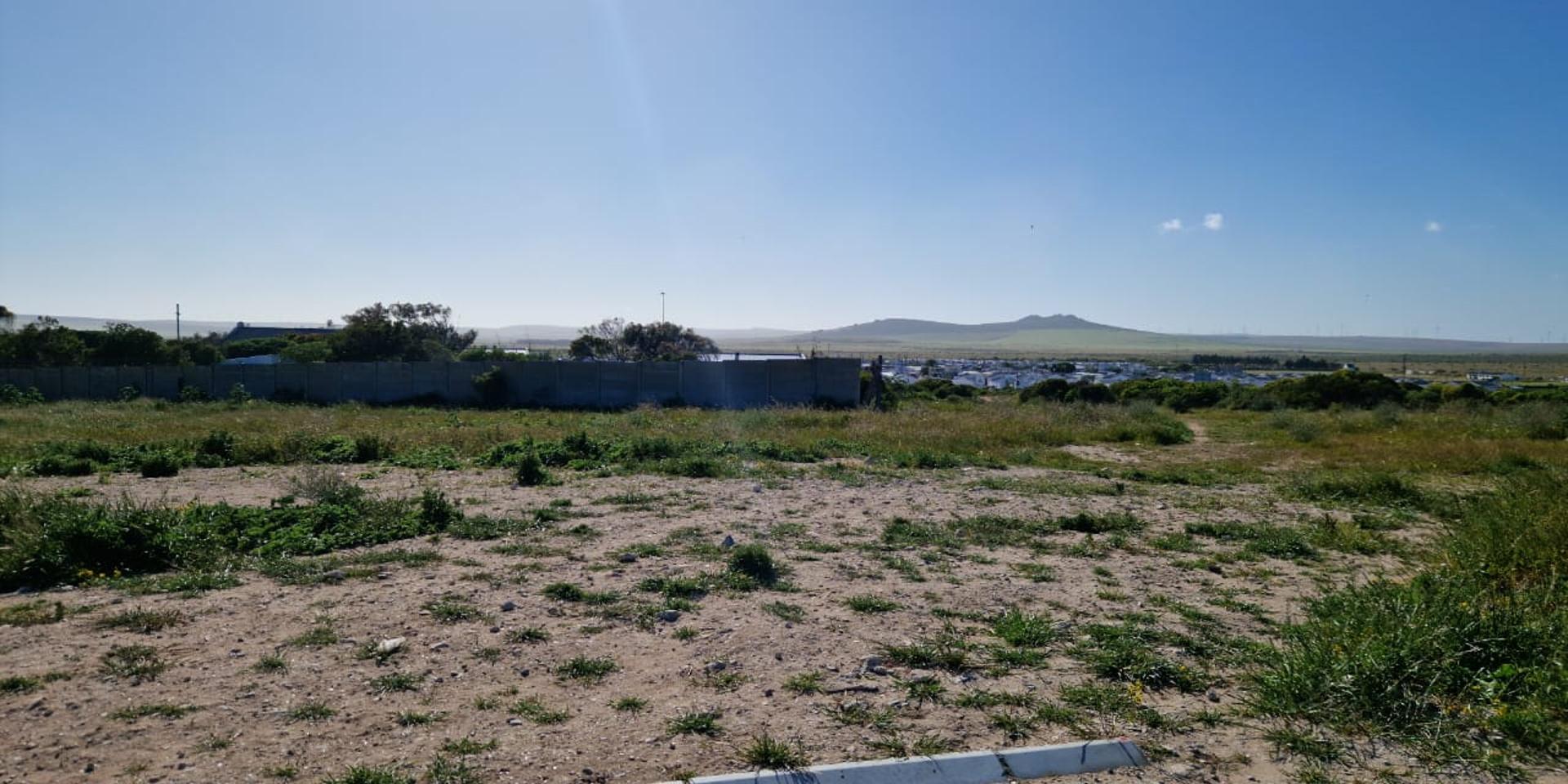 Image 4 of 6