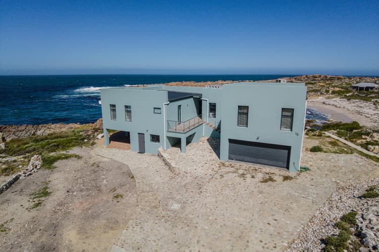 Main property image