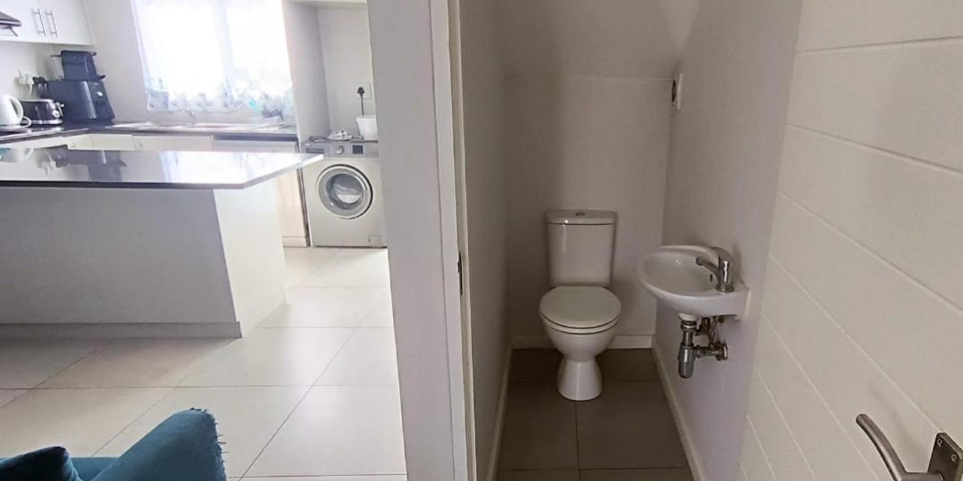 Image 5 of 6