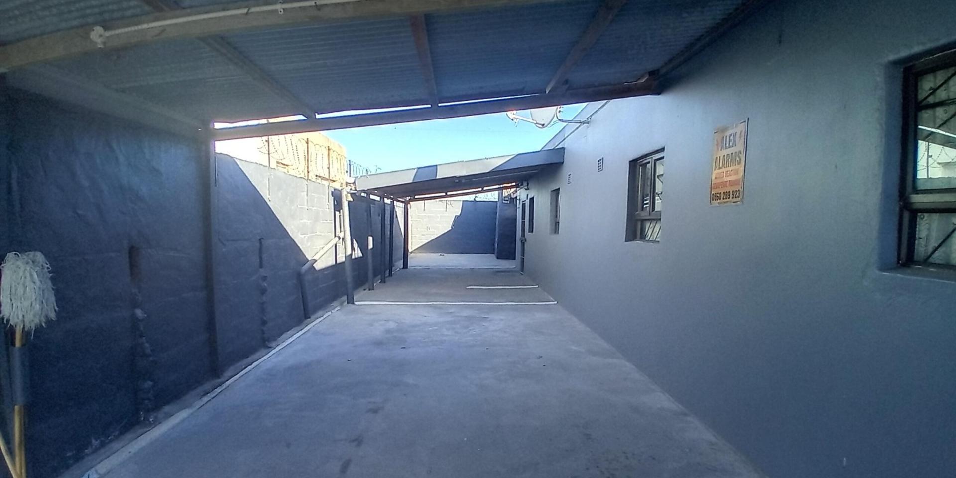 Image 5 of 6