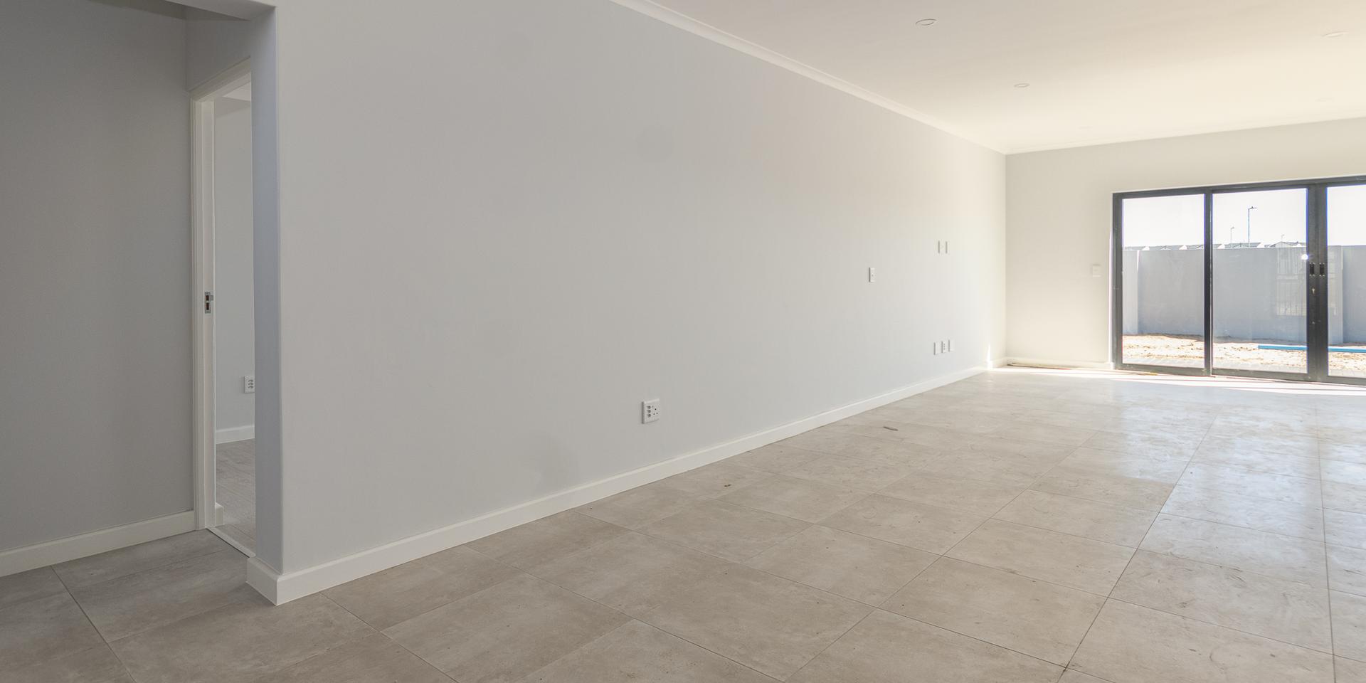 Image 2 of 6
