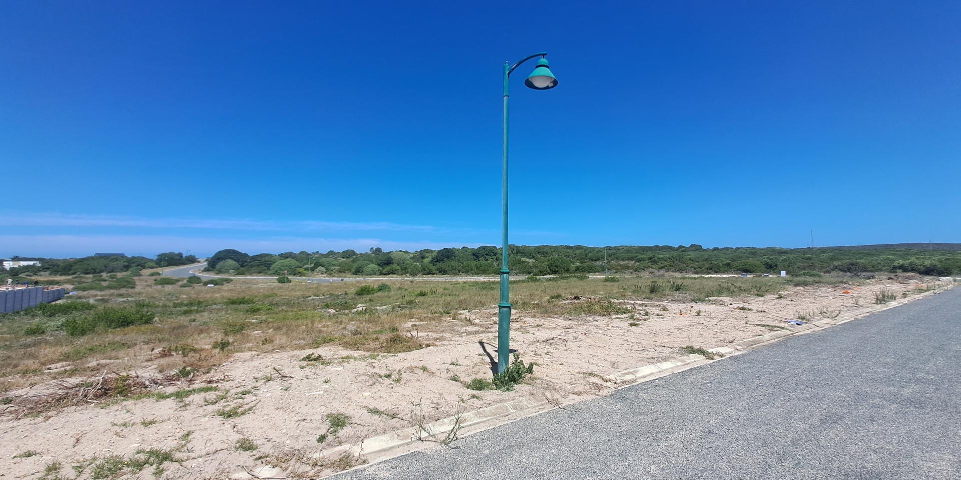Image 4 of 6