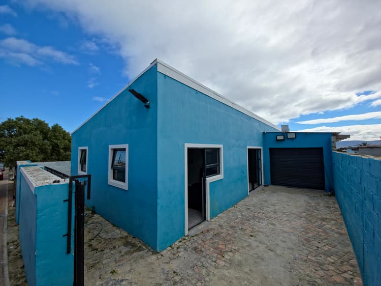 Main property image