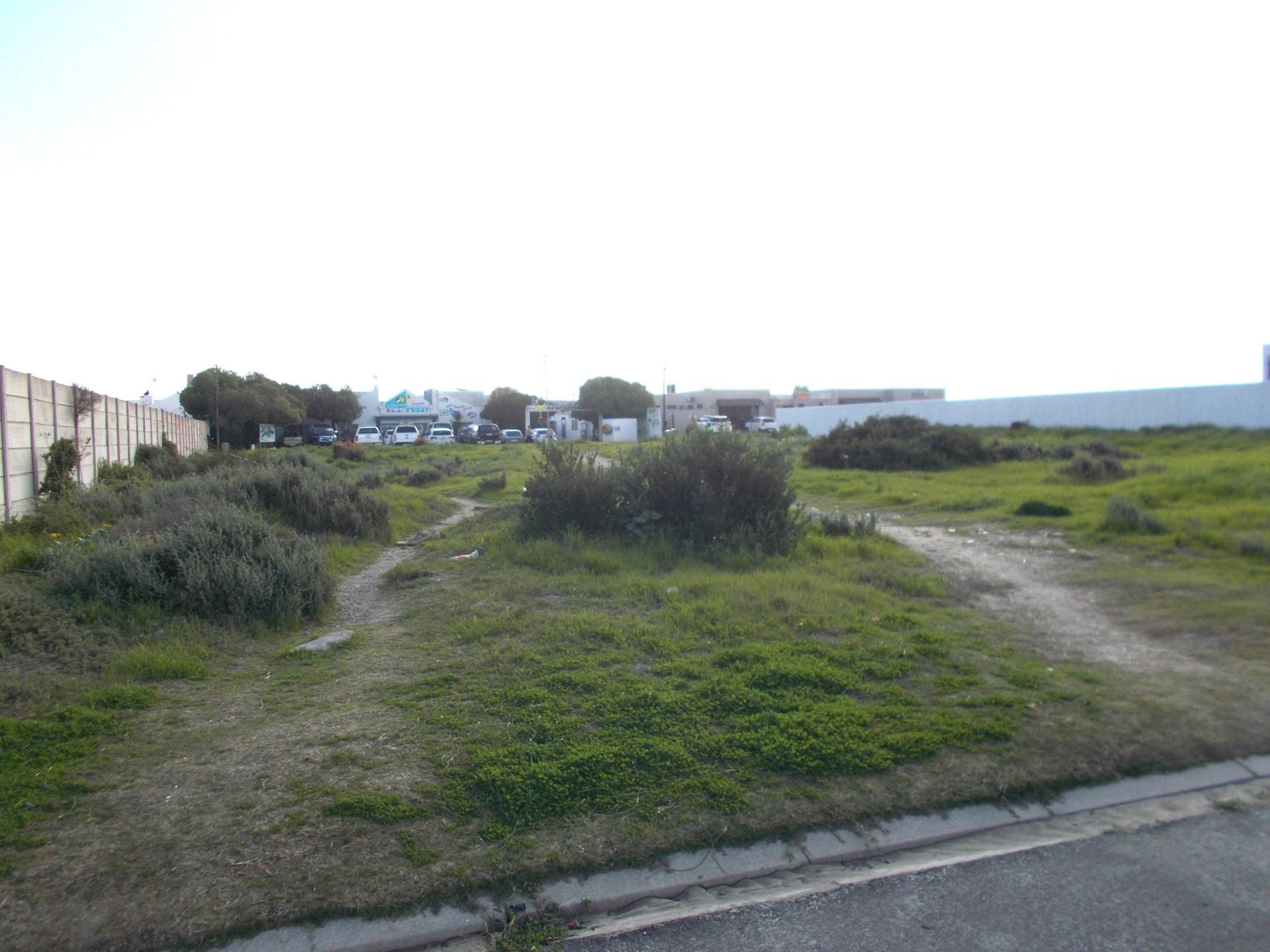 Image 2 of 6