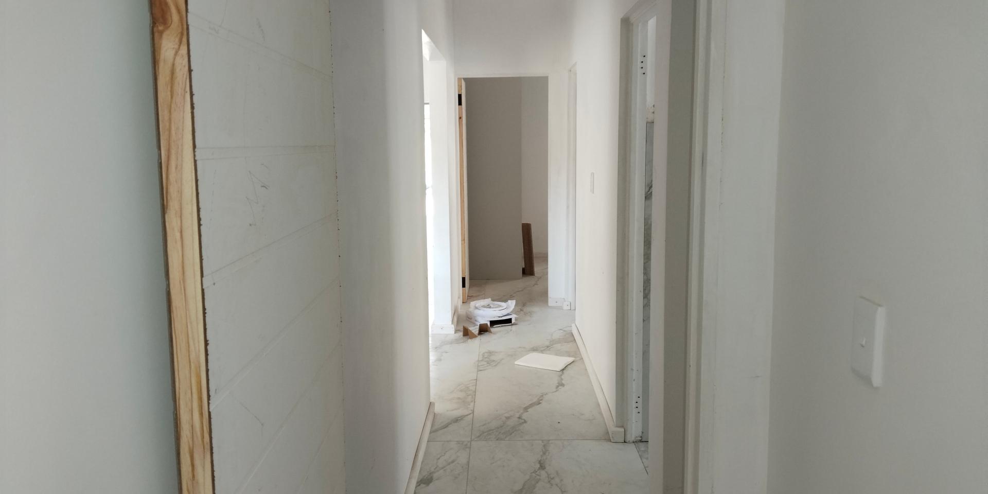 Image 3 of 6