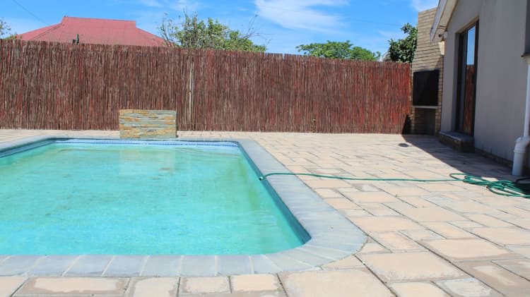 Main property image