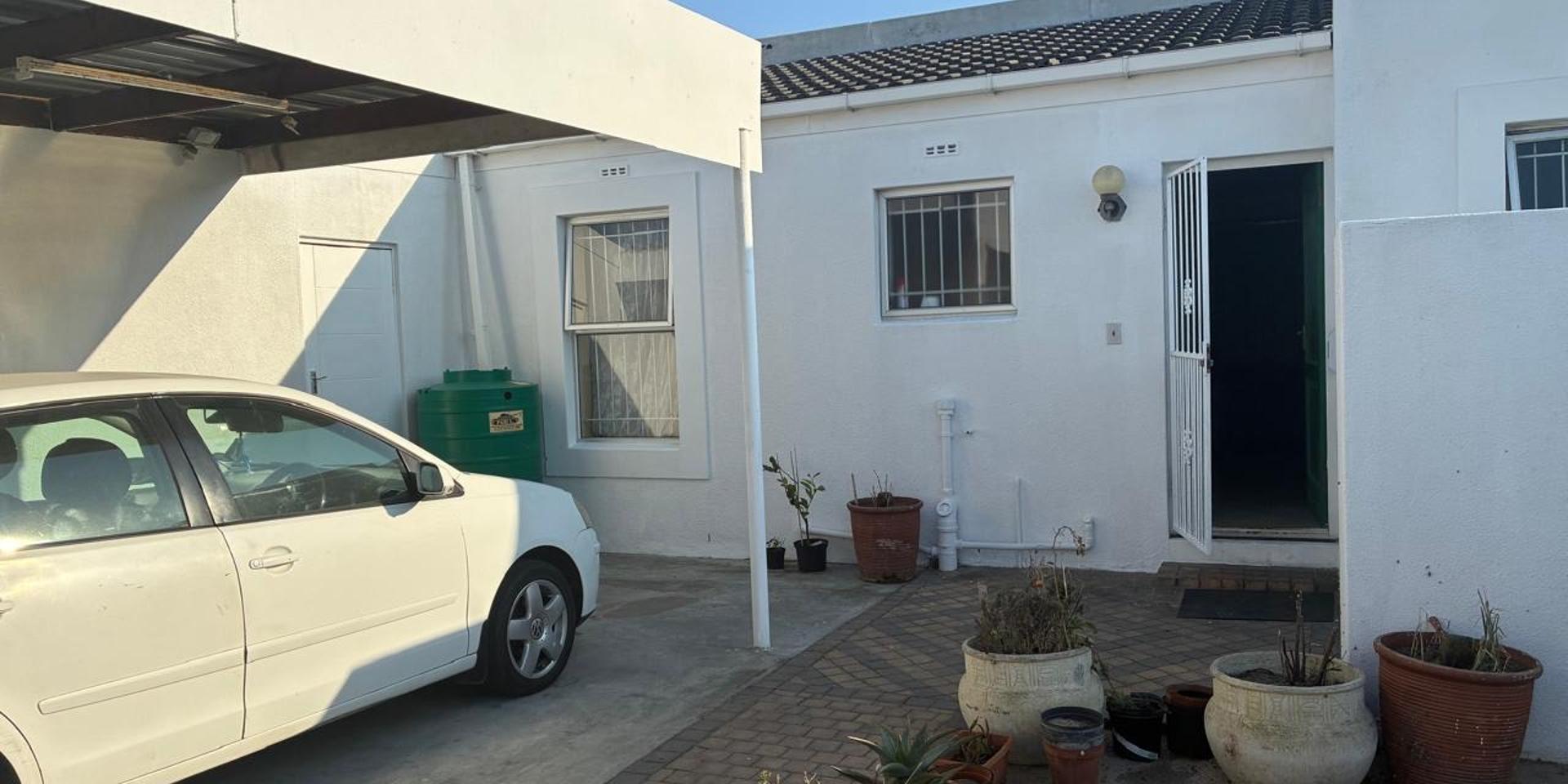 Image 2 of 6