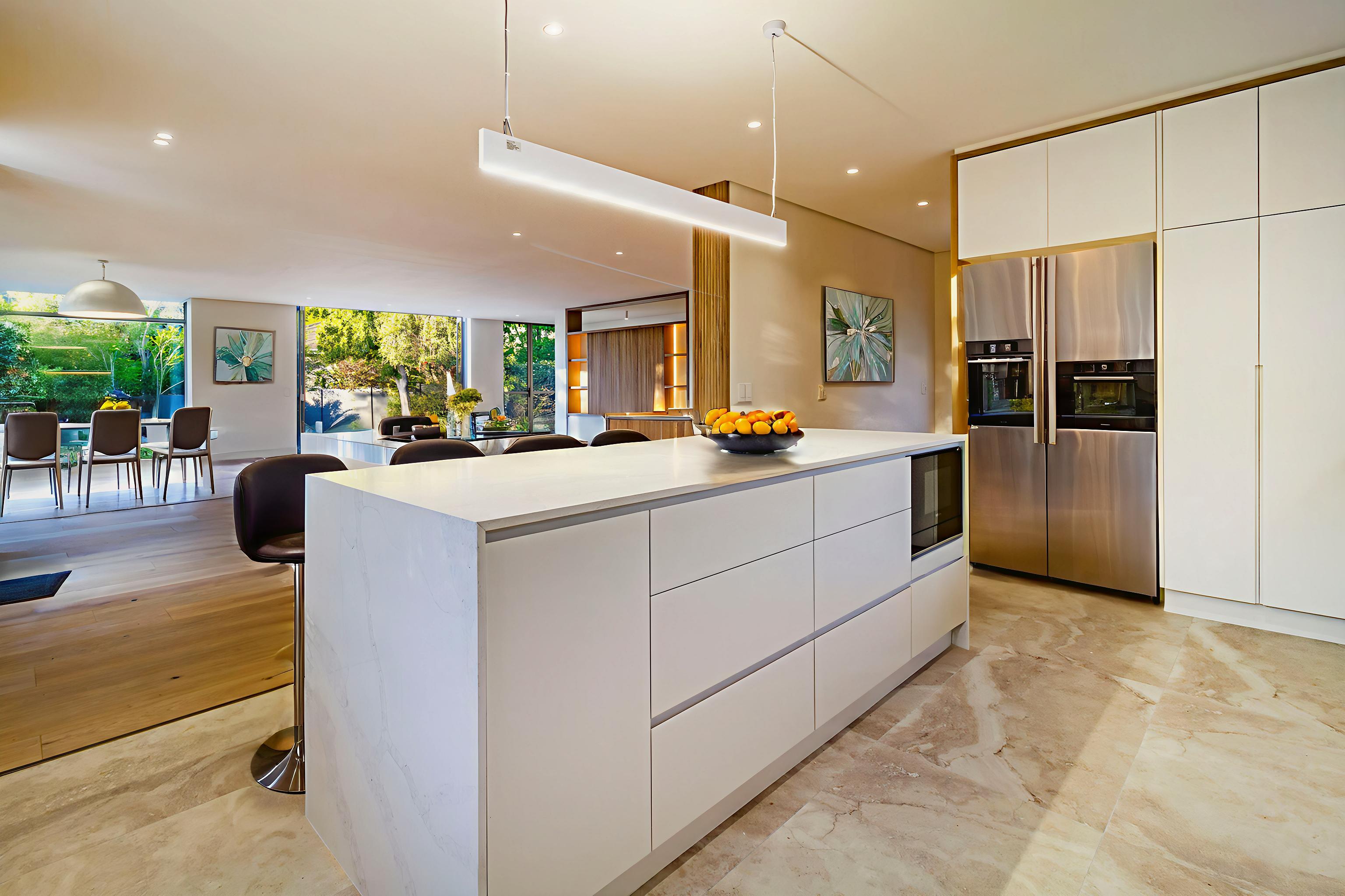 Image 3 of 6