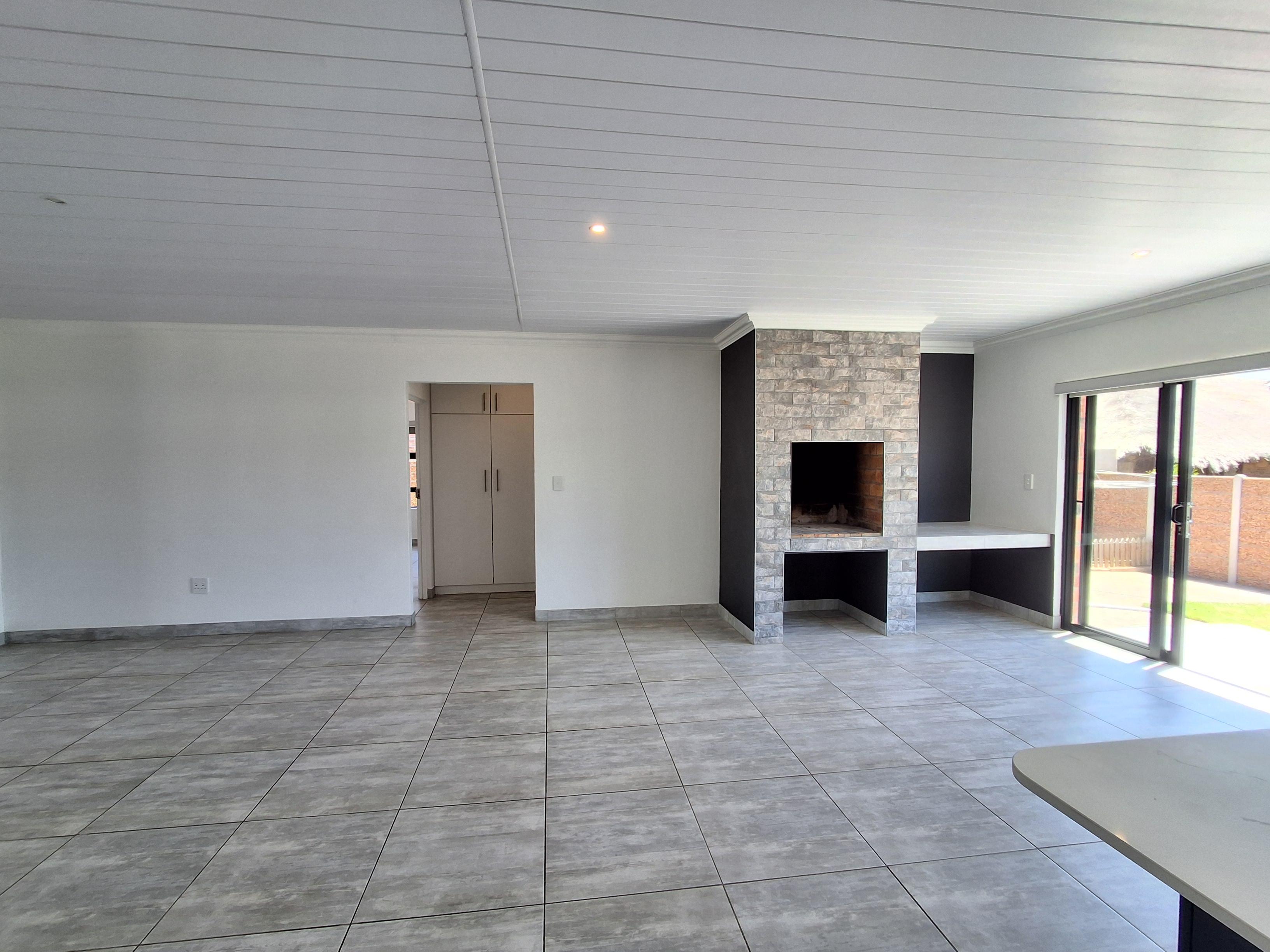 Image 5 of 6
