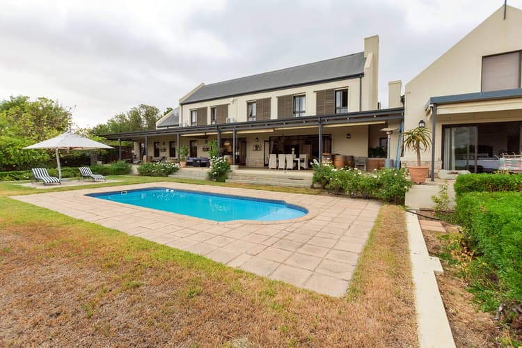 Main property image