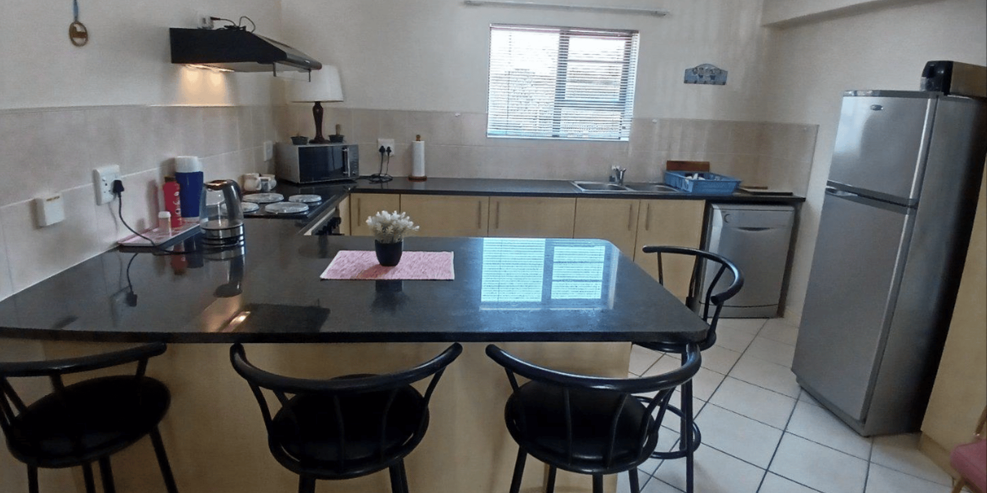 Image 4 of 6