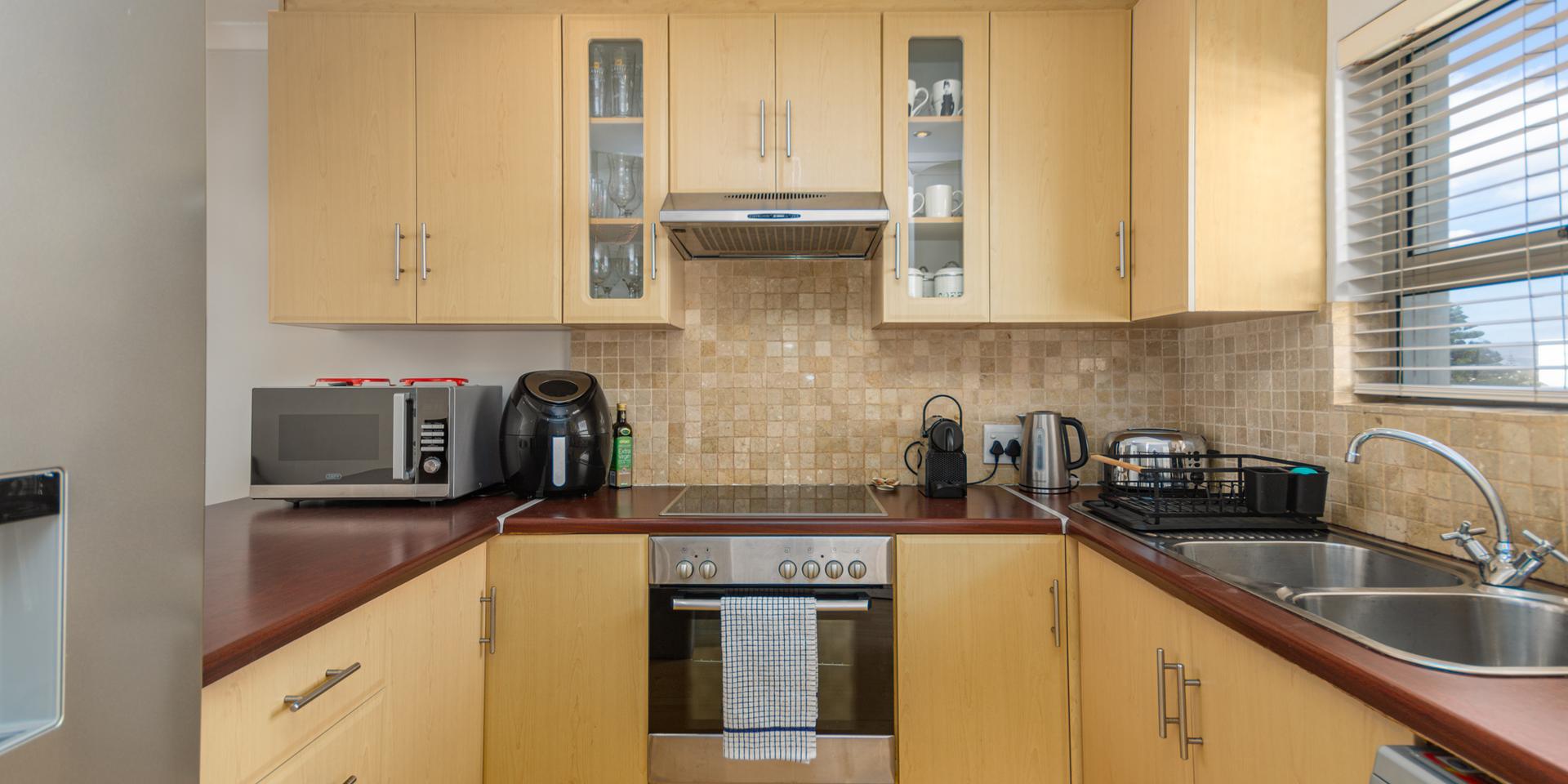 Image 4 of 6