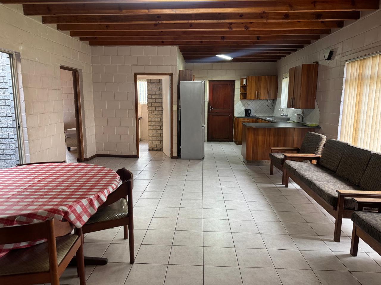 Image 4 of 6