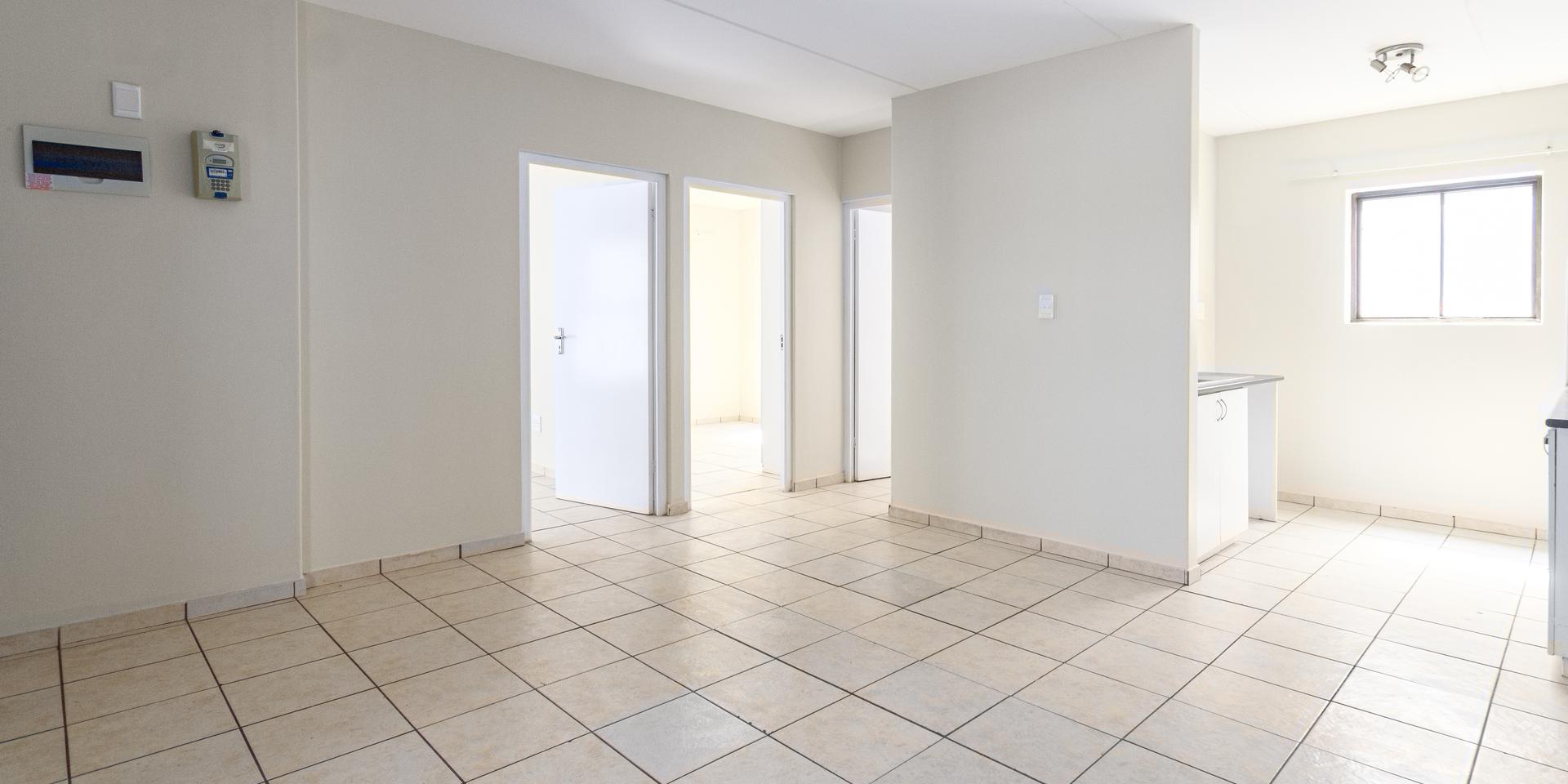Image 4 of 6