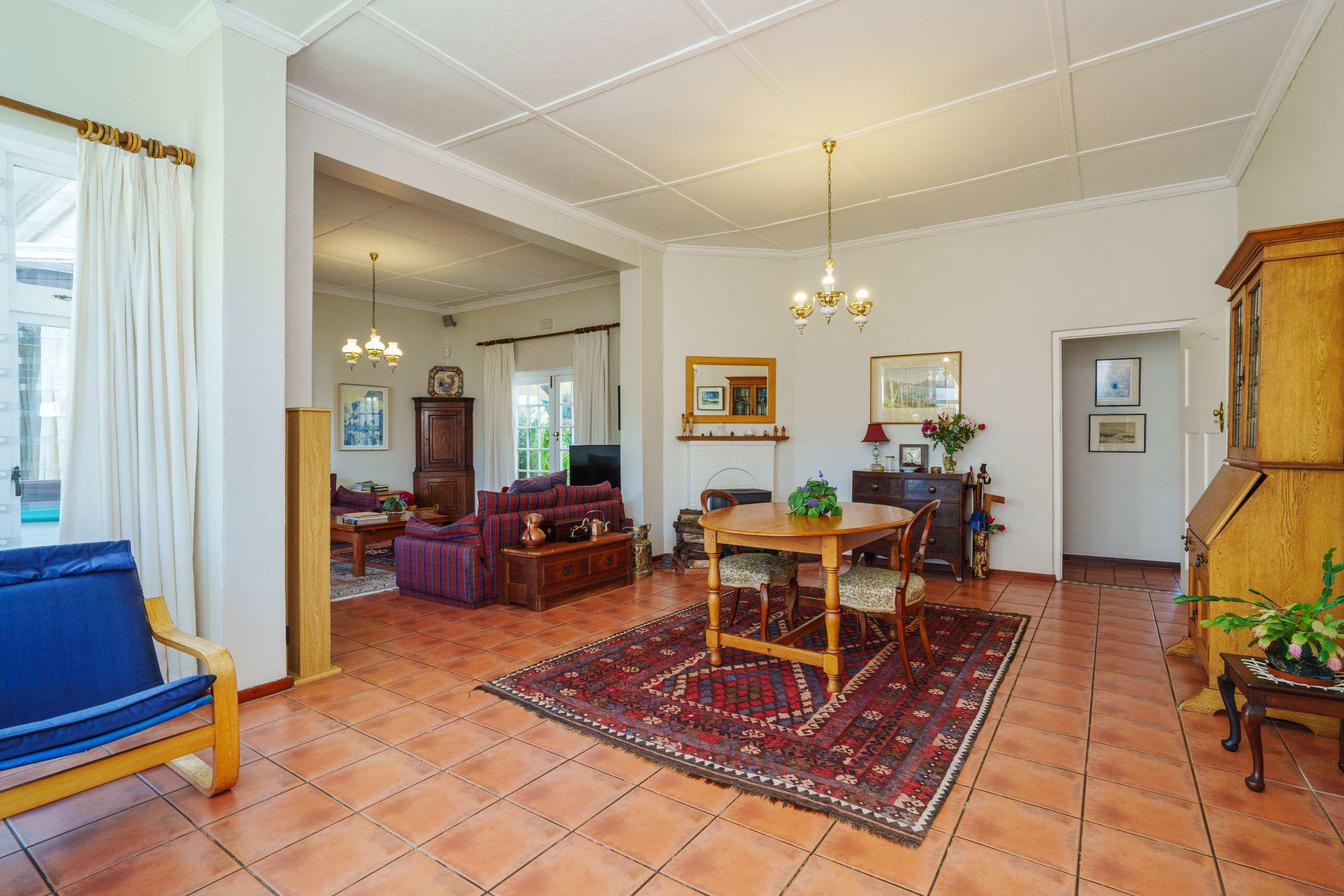 Image 4 of 6