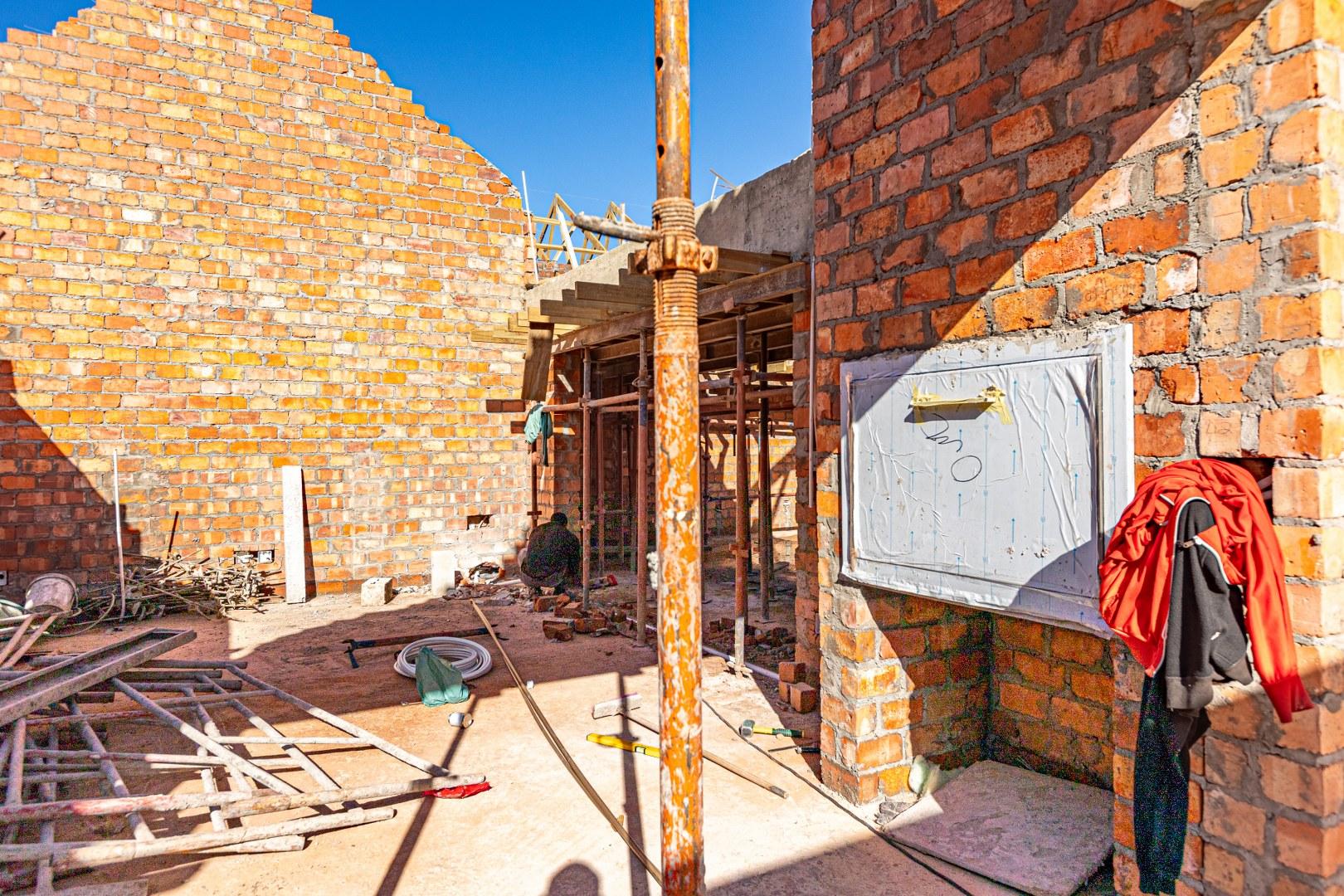 Image 4 of 6