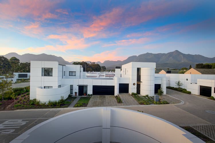 Main property image