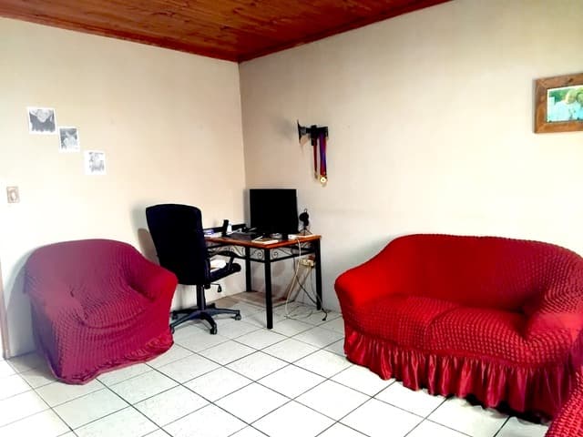 Image 3 of 6
