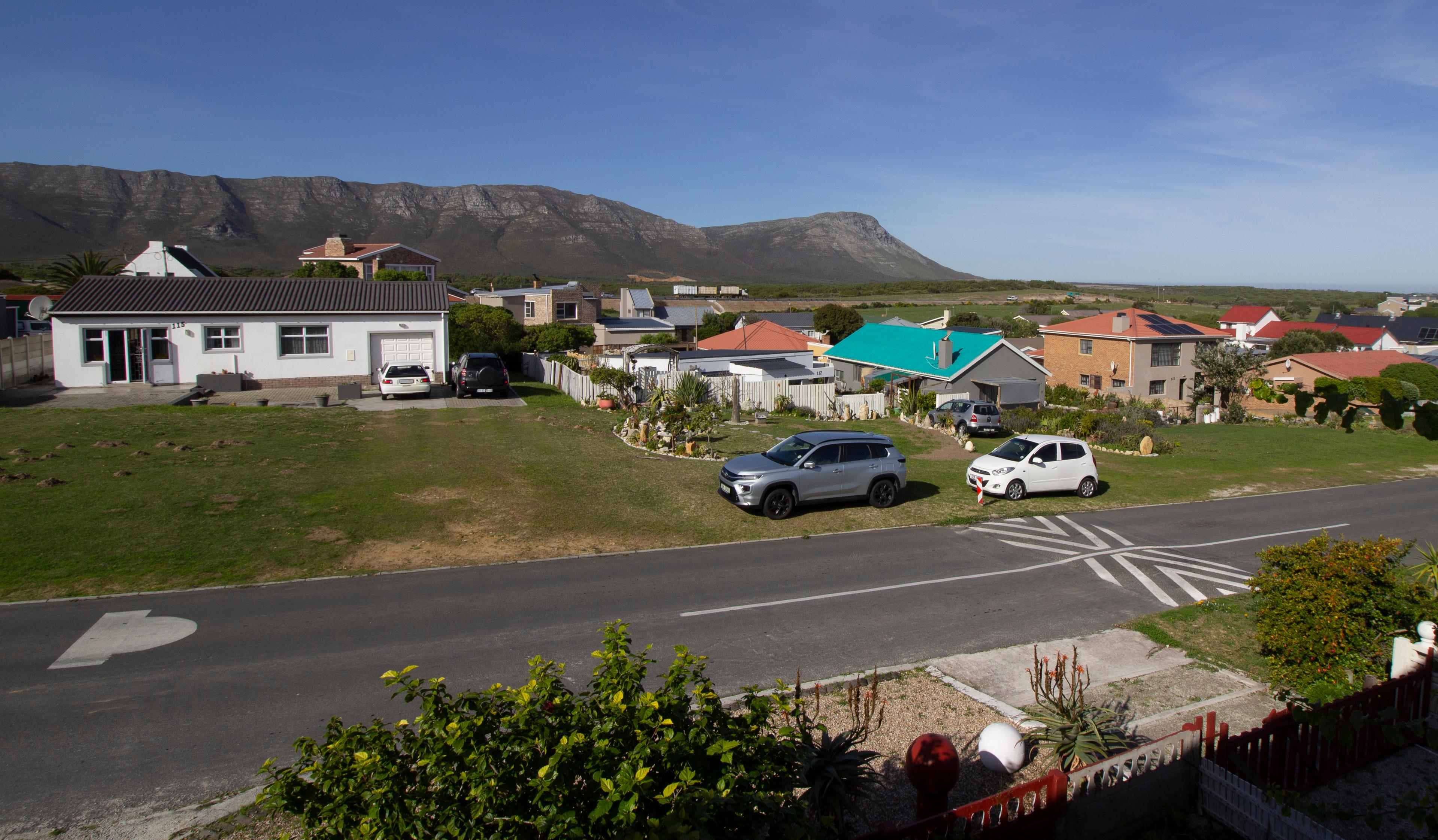 Image 5 of 6