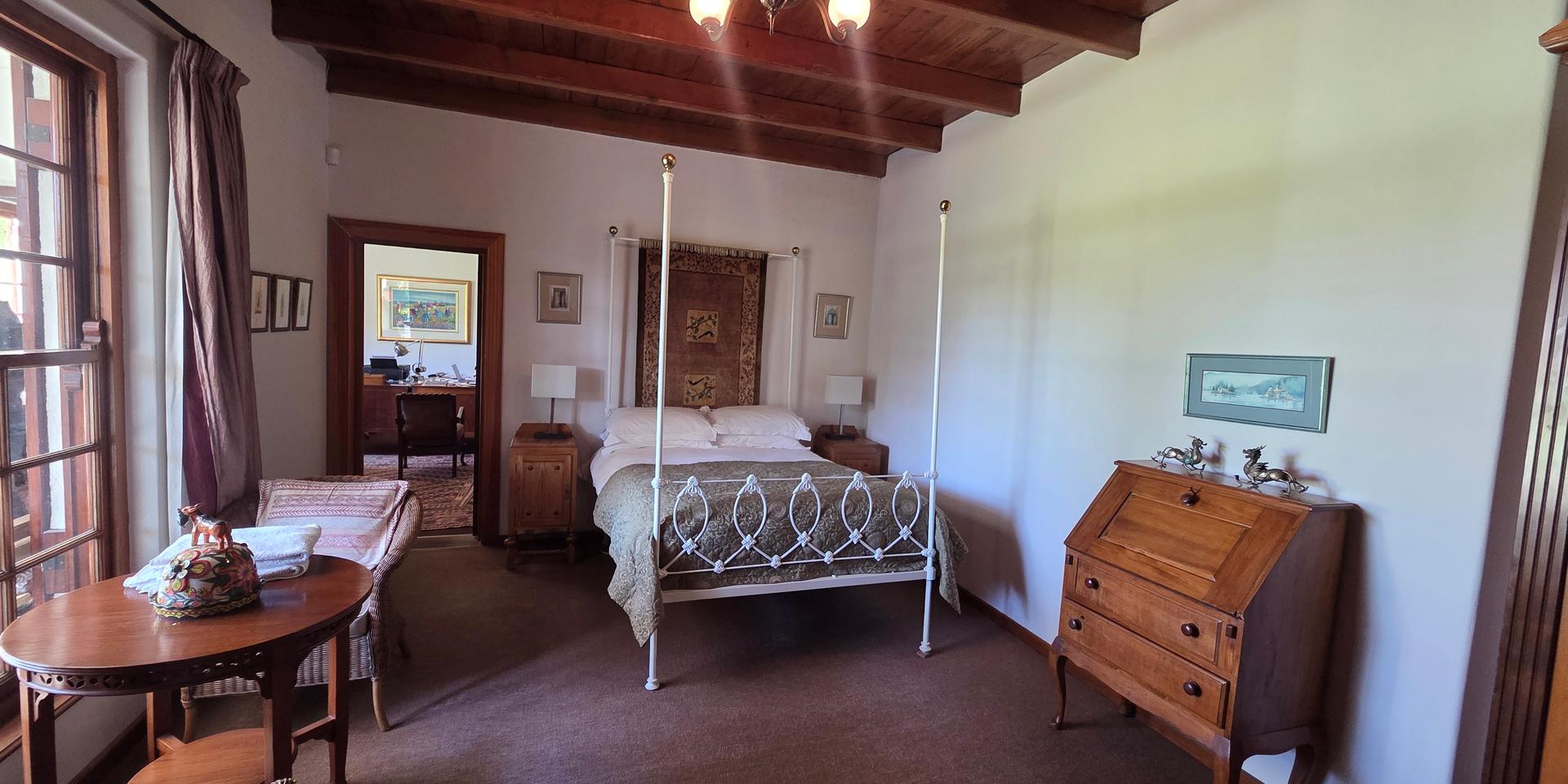 Image 2 of 6