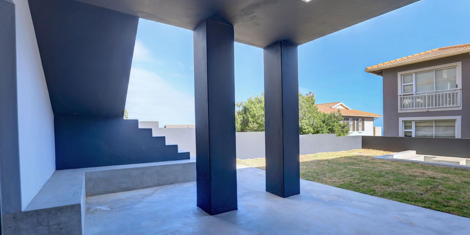 Image 4 of 6