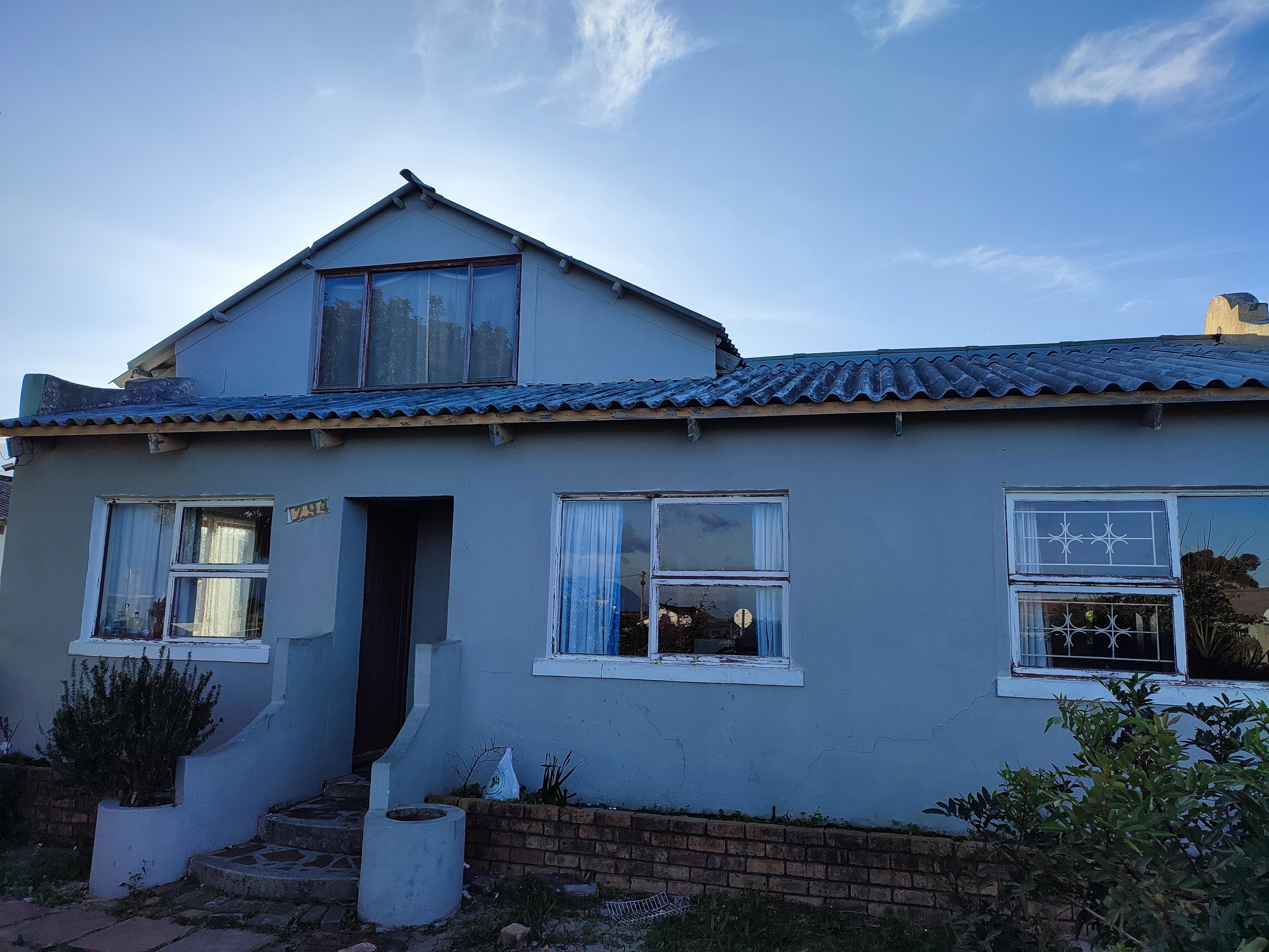 Image 1 of 6