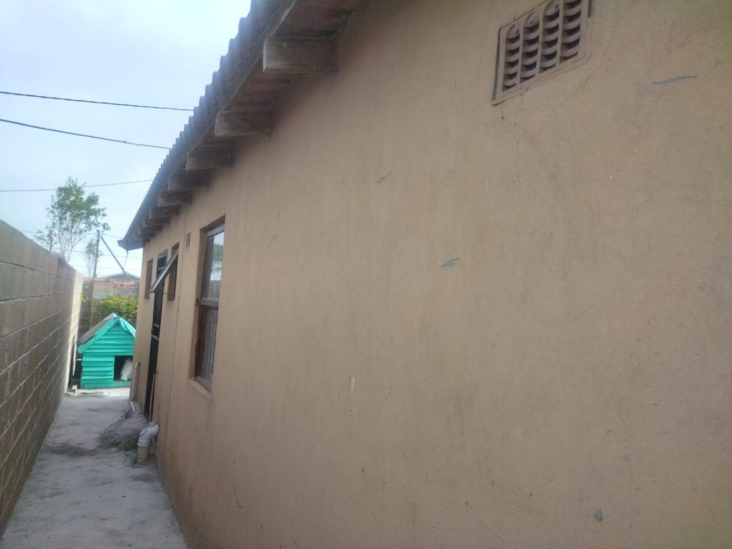 Image 2 of 6