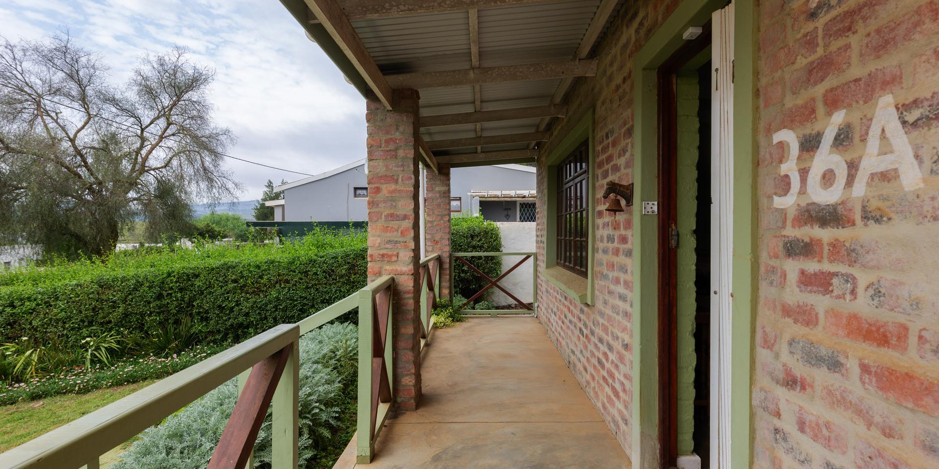 Image 4 of 6