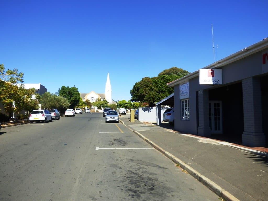 Image 2 of 6