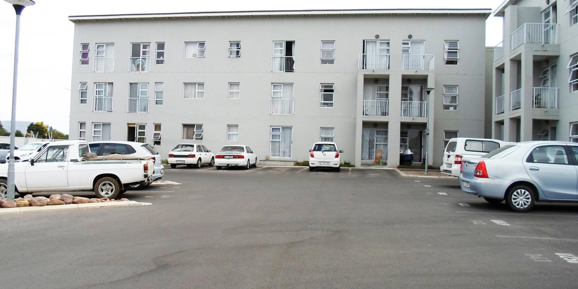 Image 4 of 6