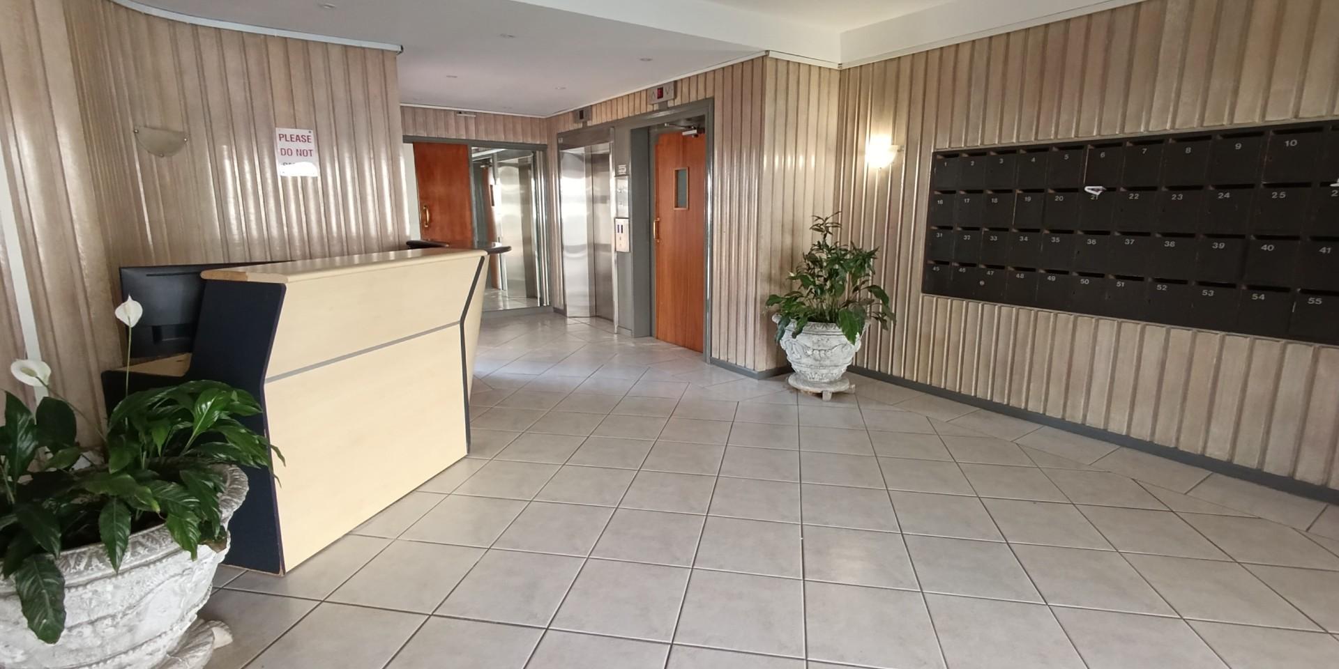 Image 4 of 6