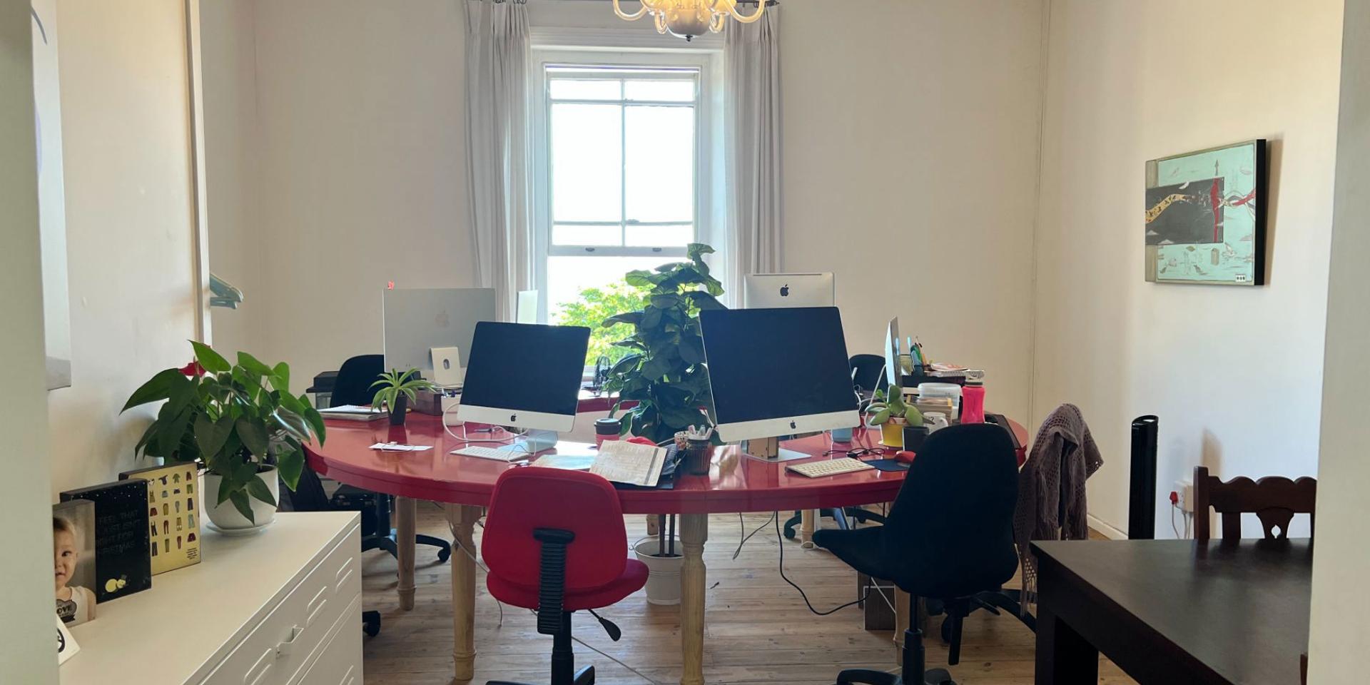 Image 2 of 6