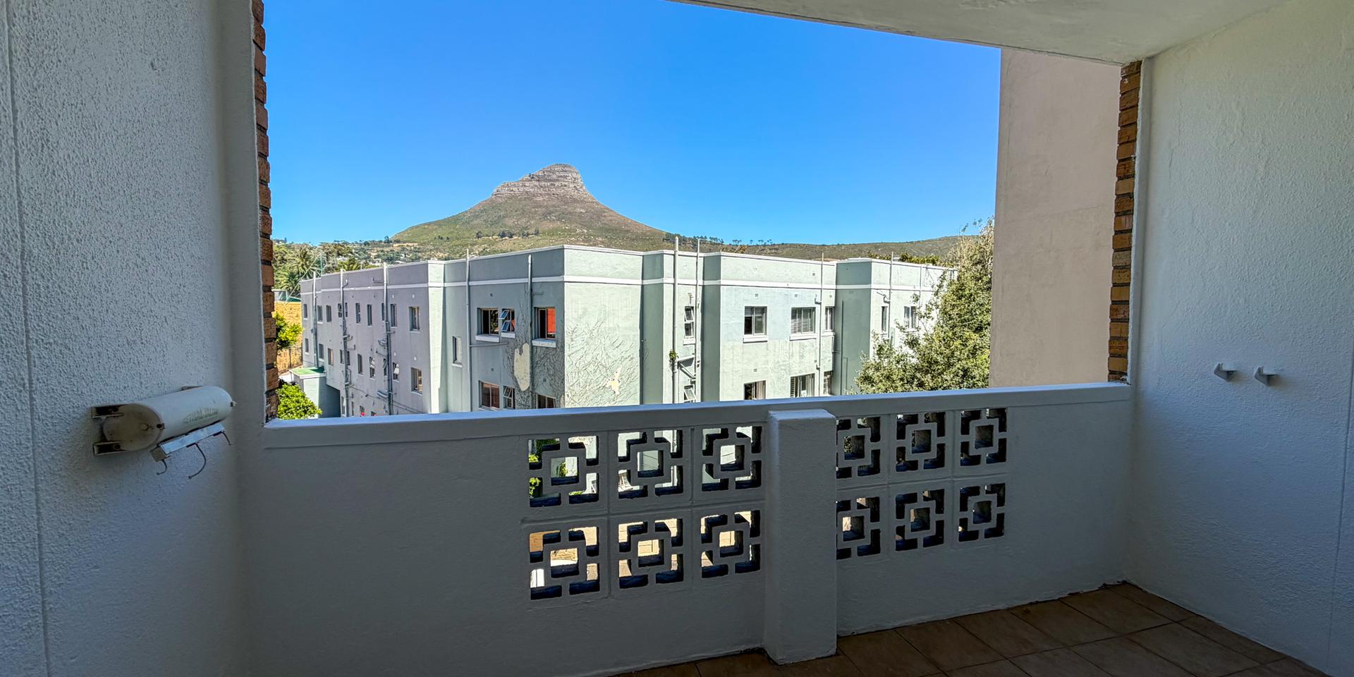 Image 2 of 6