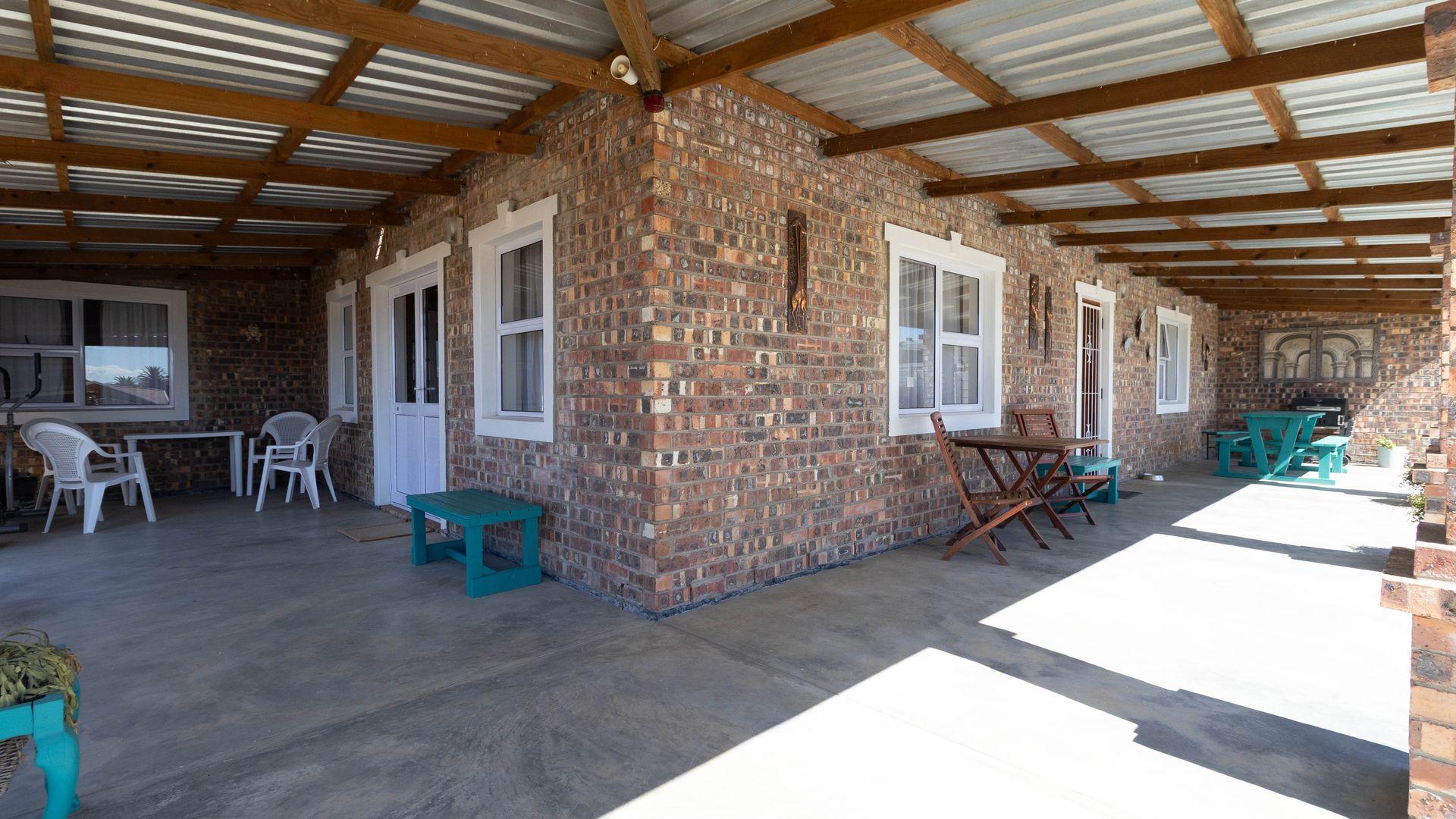 Image 4 of 6