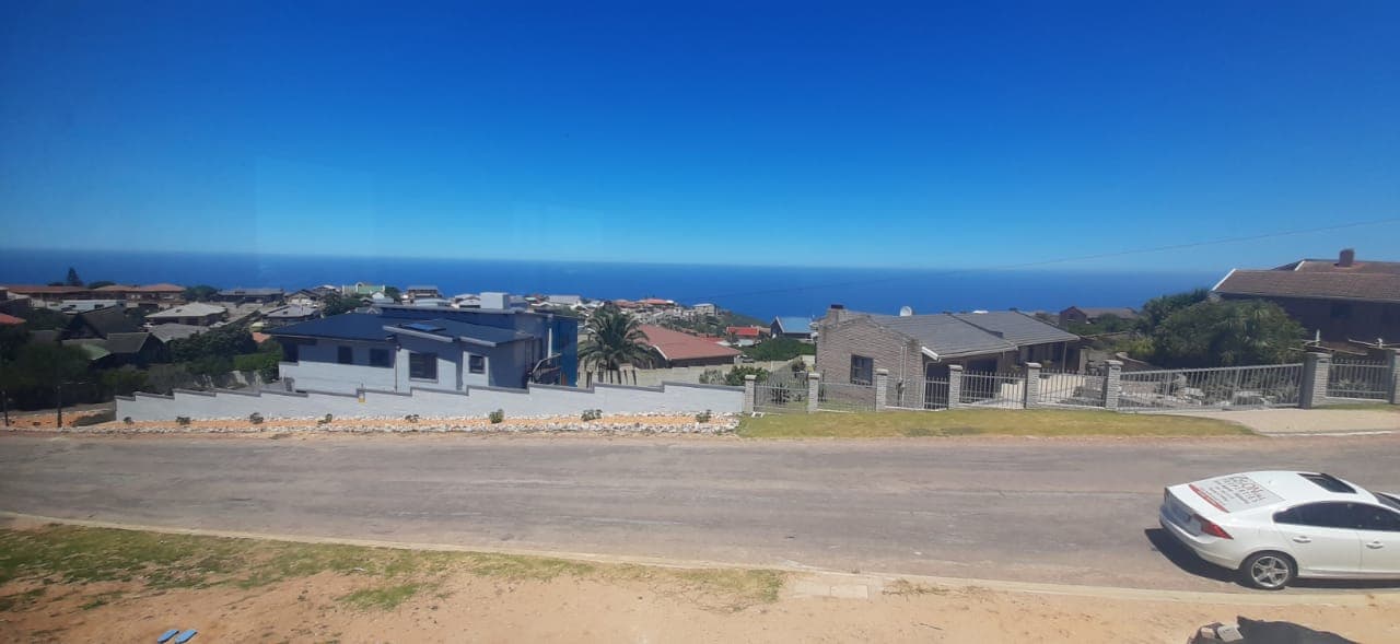 Image 2 of 6