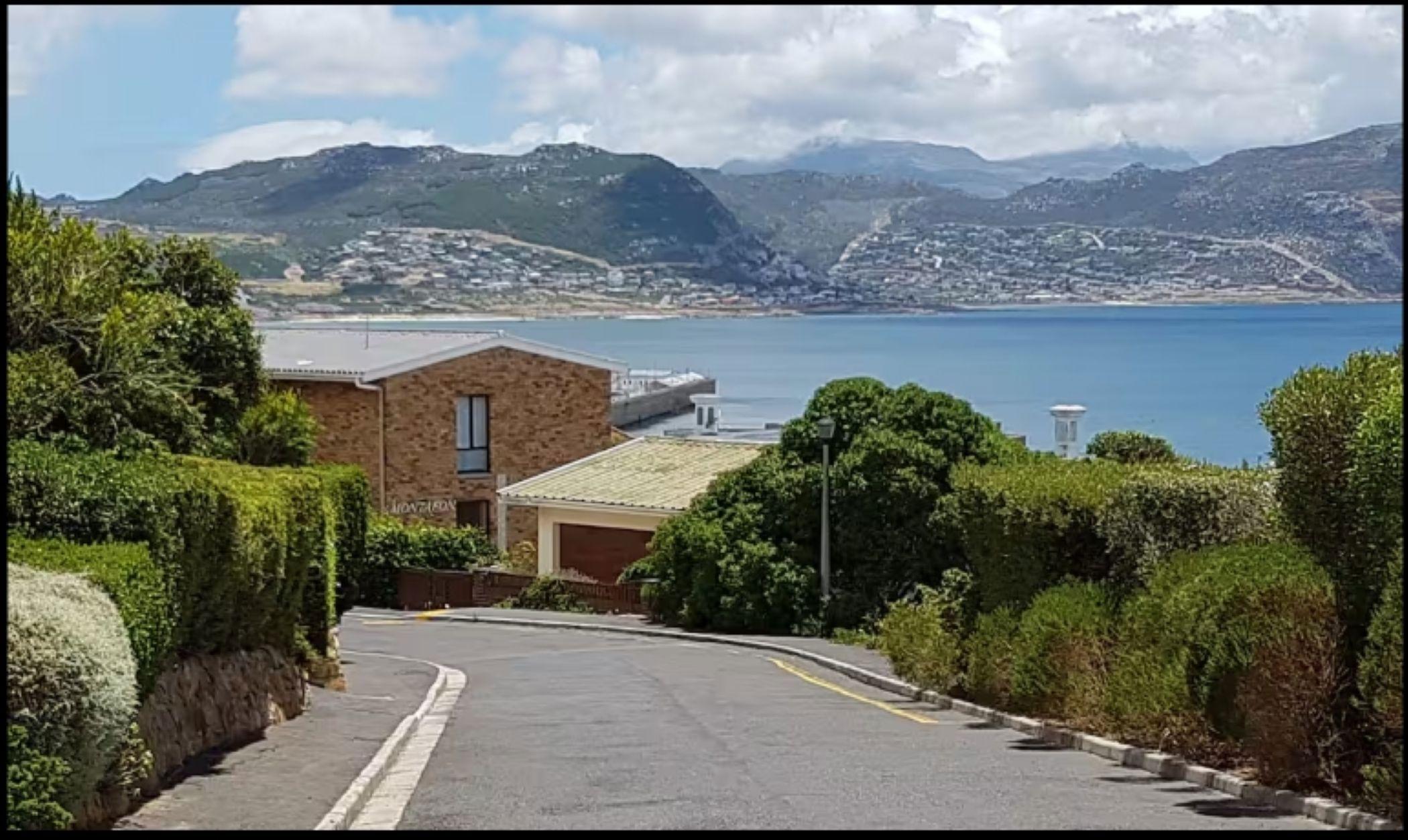 Image 2 of 6